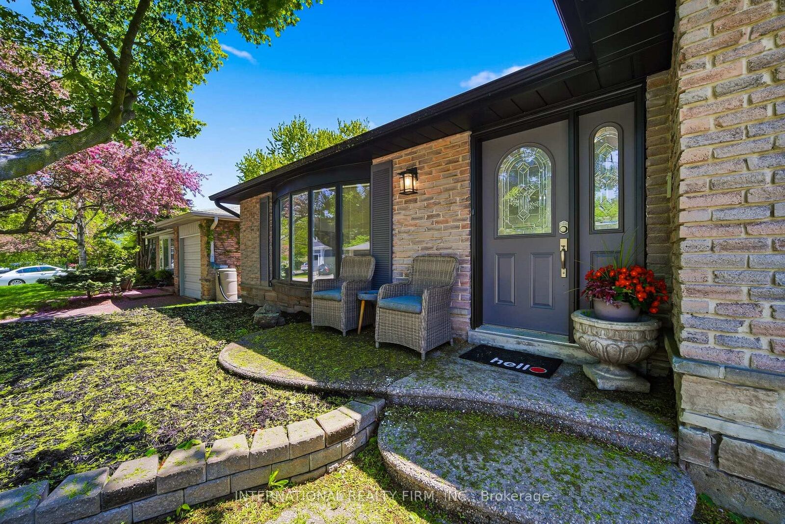 Property Photo:  2306 Devon Road  ON L6J 5R4 