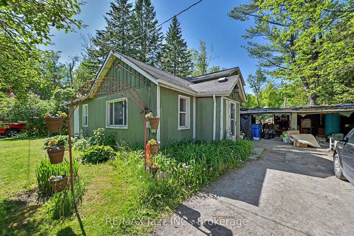 Property Photo:  4 Hubbard Street  ON L0E 1N0 