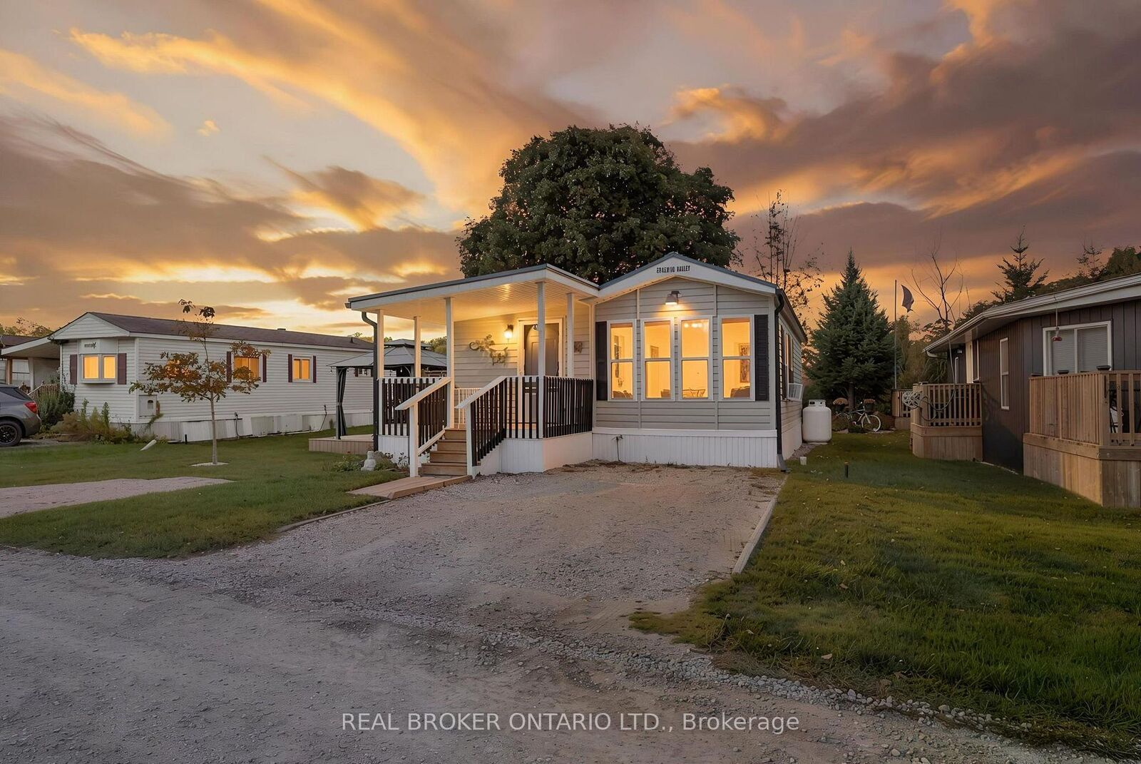 Property Photo:  495856 10th Line E 60  ON N4S 7V7 