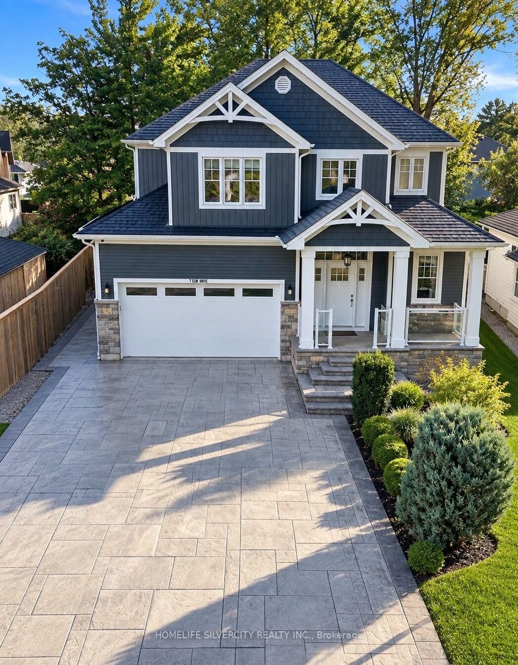 Property Photo:  7 Elm Drive  ON L9Z 2L3 