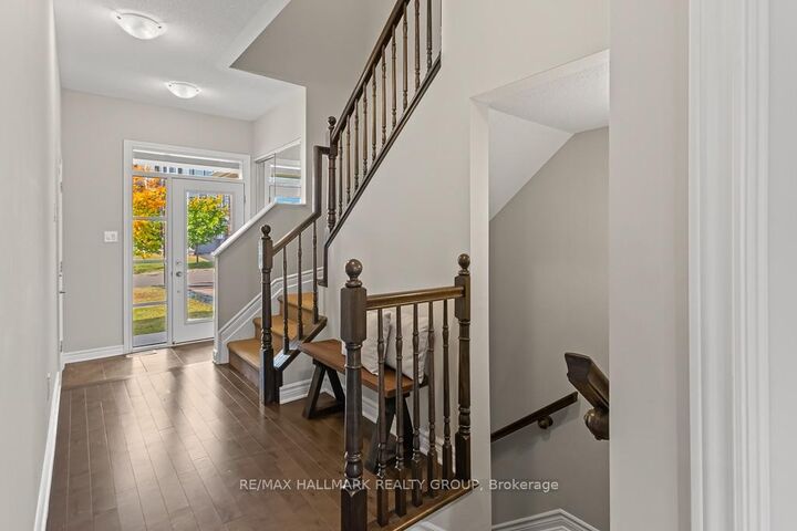Property Photo:  523 Thimbleberry Row  ON K4A 1C2 