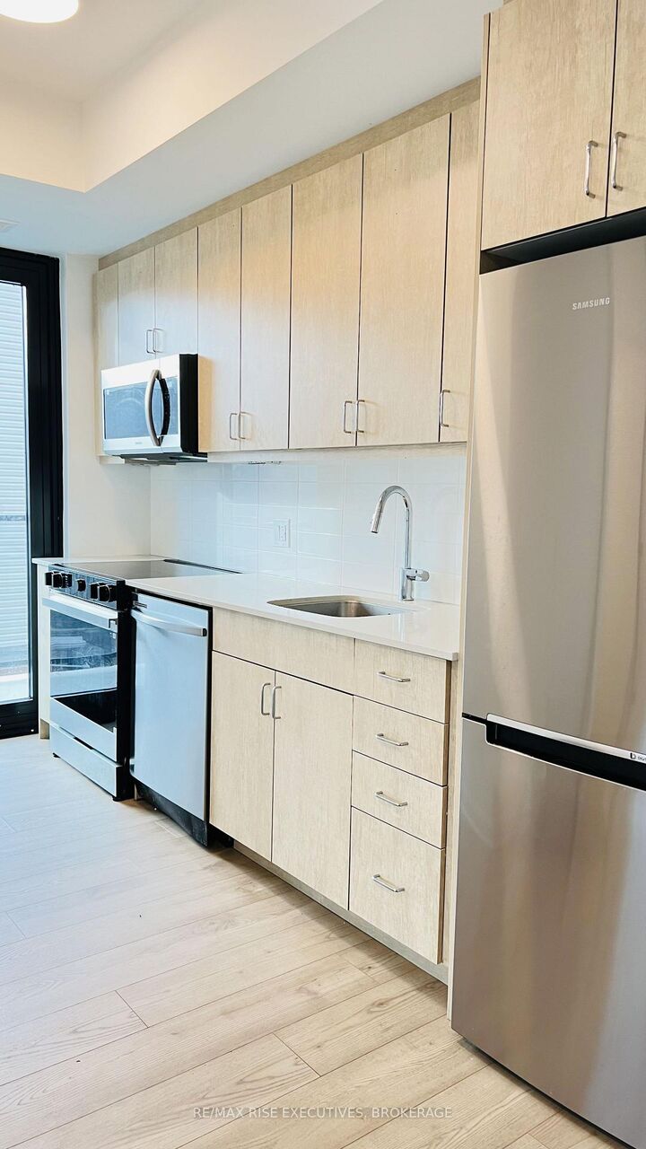 Property Photo:  223 Princess Street 314  ON K7L 1B3 
