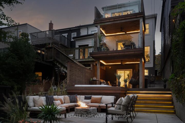Property Photo:  76 Withrow Avenue  ON M4K 1C9 