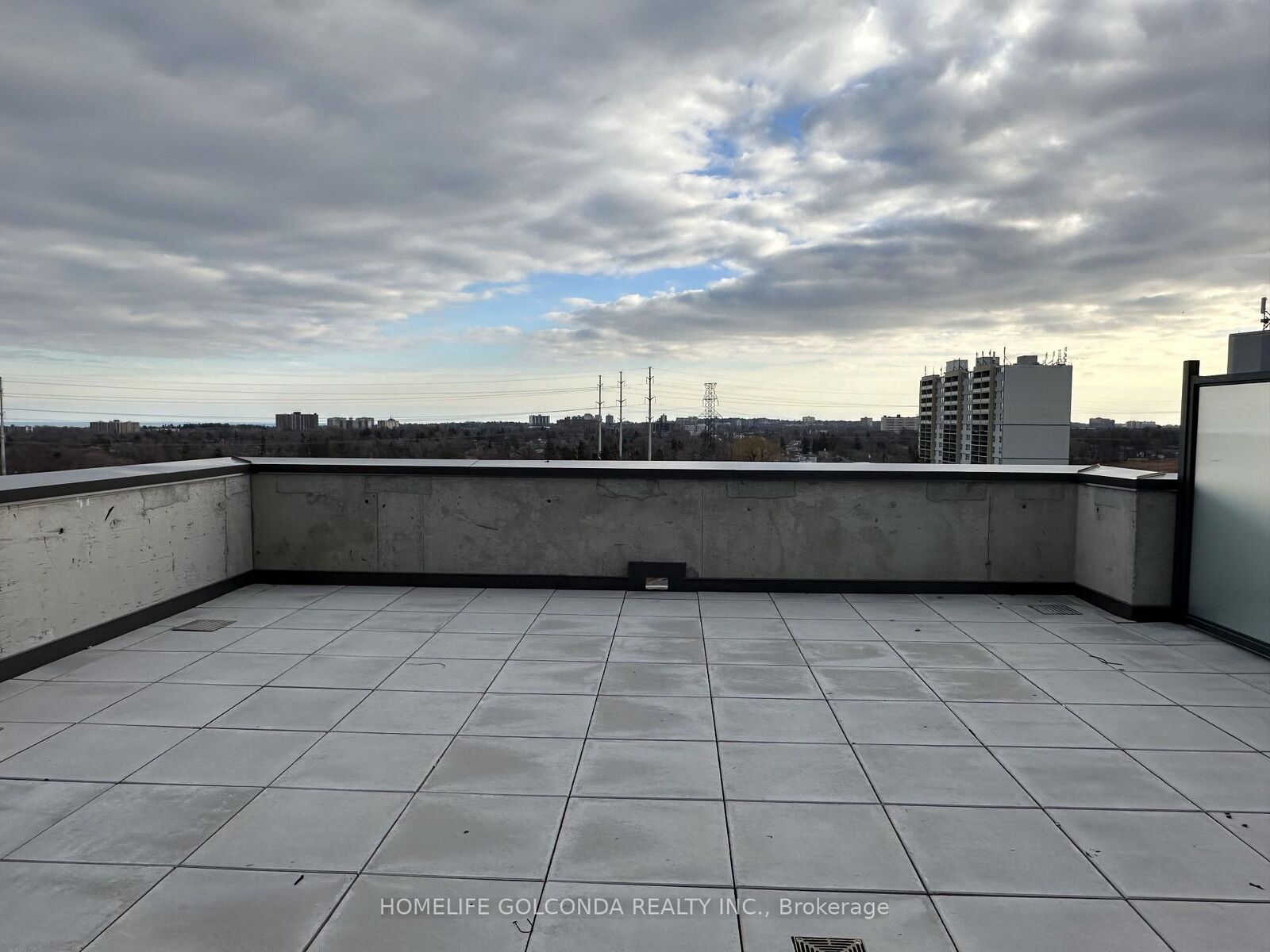Property Photo:  20 Meadowglen Place 905  ON M1G 0A9 