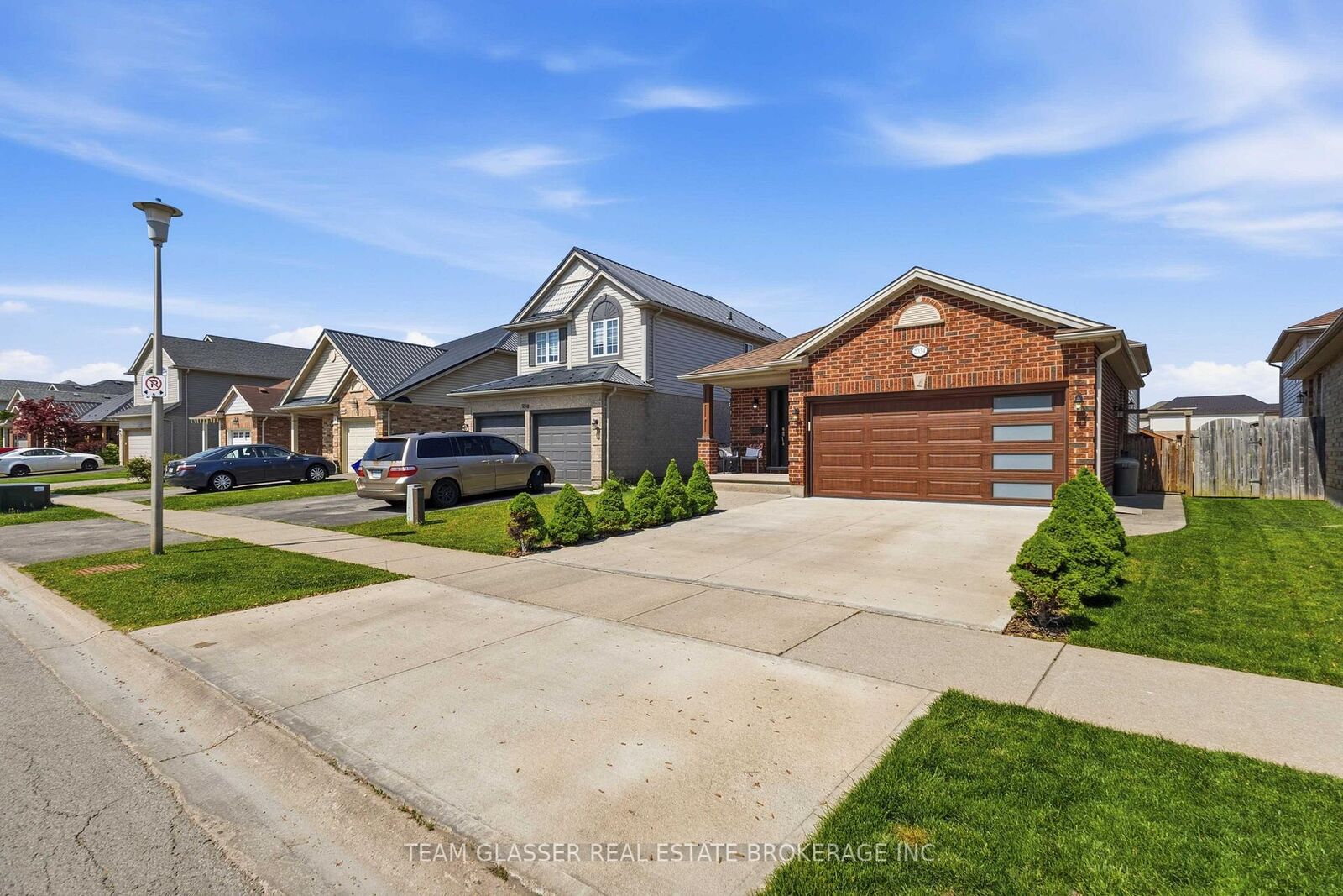 Property Photo:  2334 Meadowgate Boulevard  ON N6M 1L6 