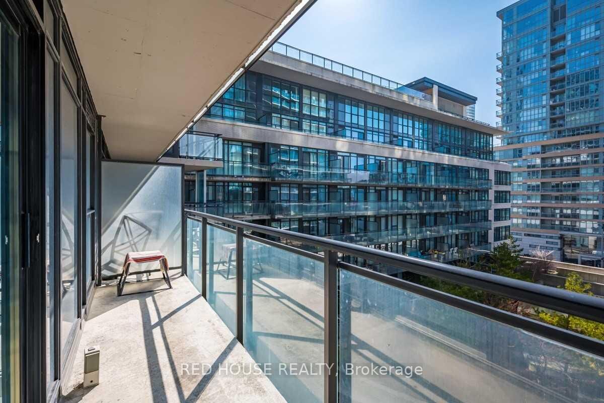 Property Photo:  8 Telegram Mews 628  ON M5V 3Z5 