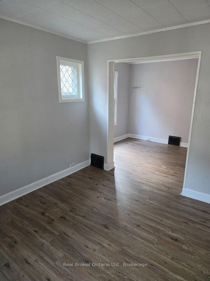 Property Photo:  4940 Armoury Street  ON L2E 1T1 