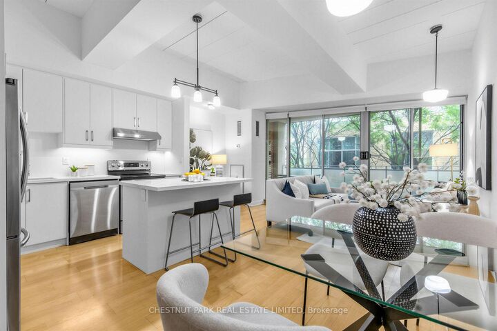 Property Photo:  160 Baldwin Street 409  ON M5T 3K7 