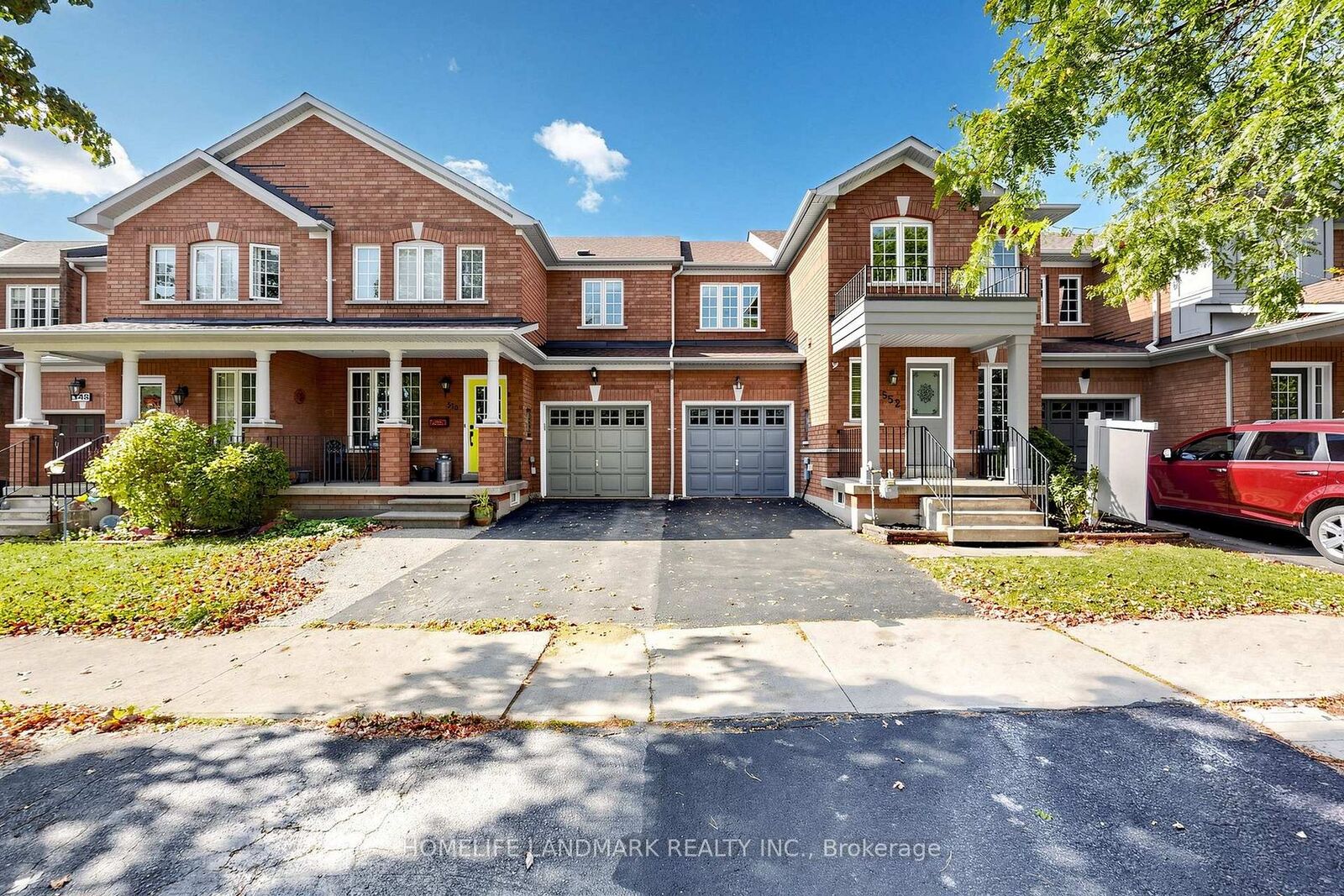 Property Photo:  552 Thelma Street  ON L7L 6W9 
