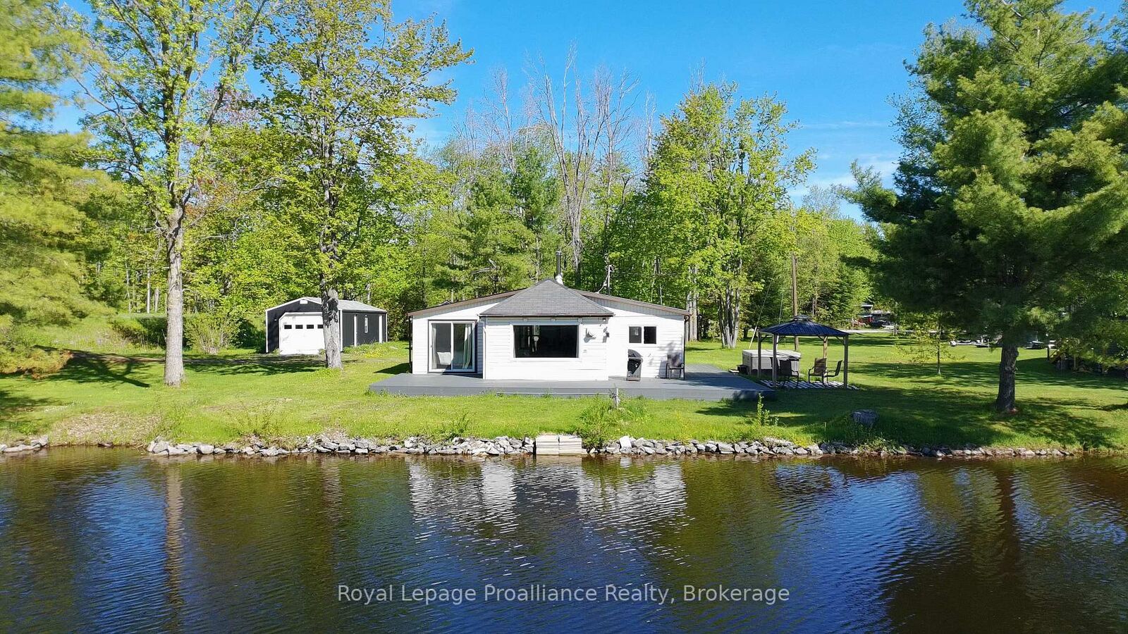Property Photo:  562 Cordova Road  ON K0K 2M0 
