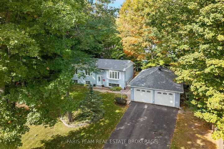 Property Photo:  8 Pinecone Avenue  ON L9M 0J2 
