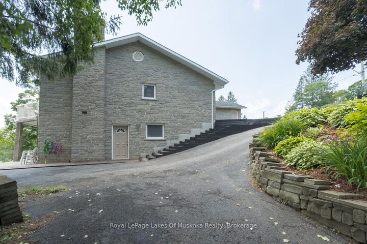 Property Photo:  110 Dill Street  ON P1L 1E5 