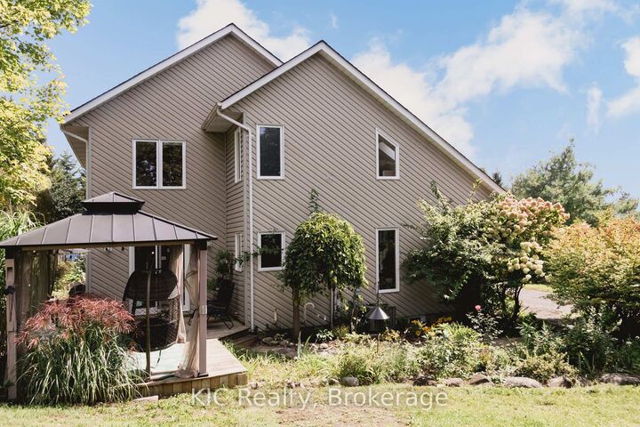 Property Photo:  14 Gordon Street  ON K0K 1C0 