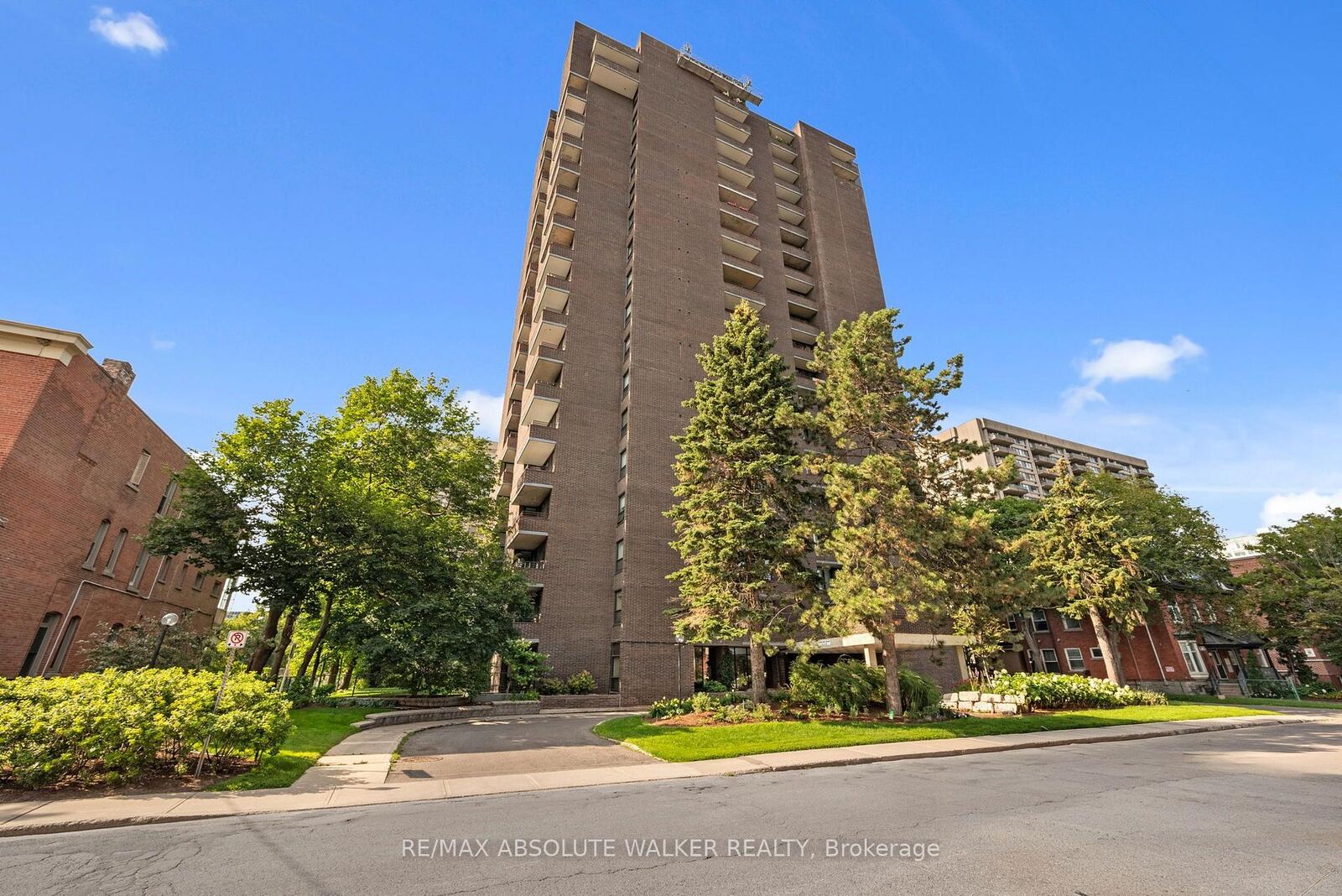 Property Photo:  71 Somerset Street W 1003  ON K2P 2G2 