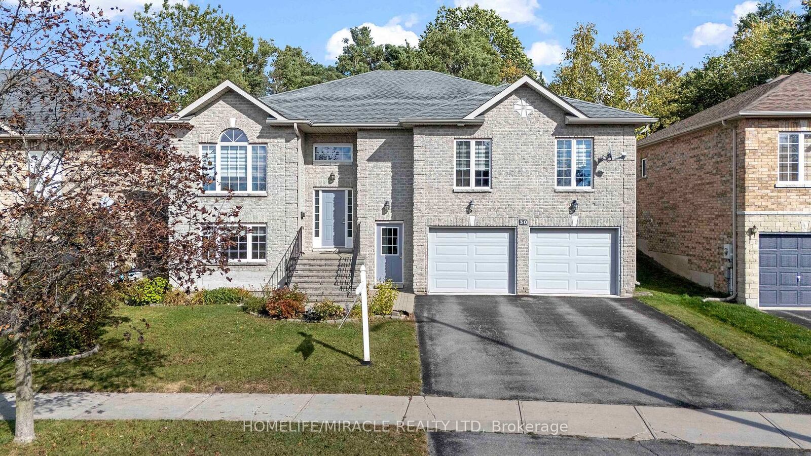 Property Photo:  30 Dove Crescent  ON L4N 7Z3 