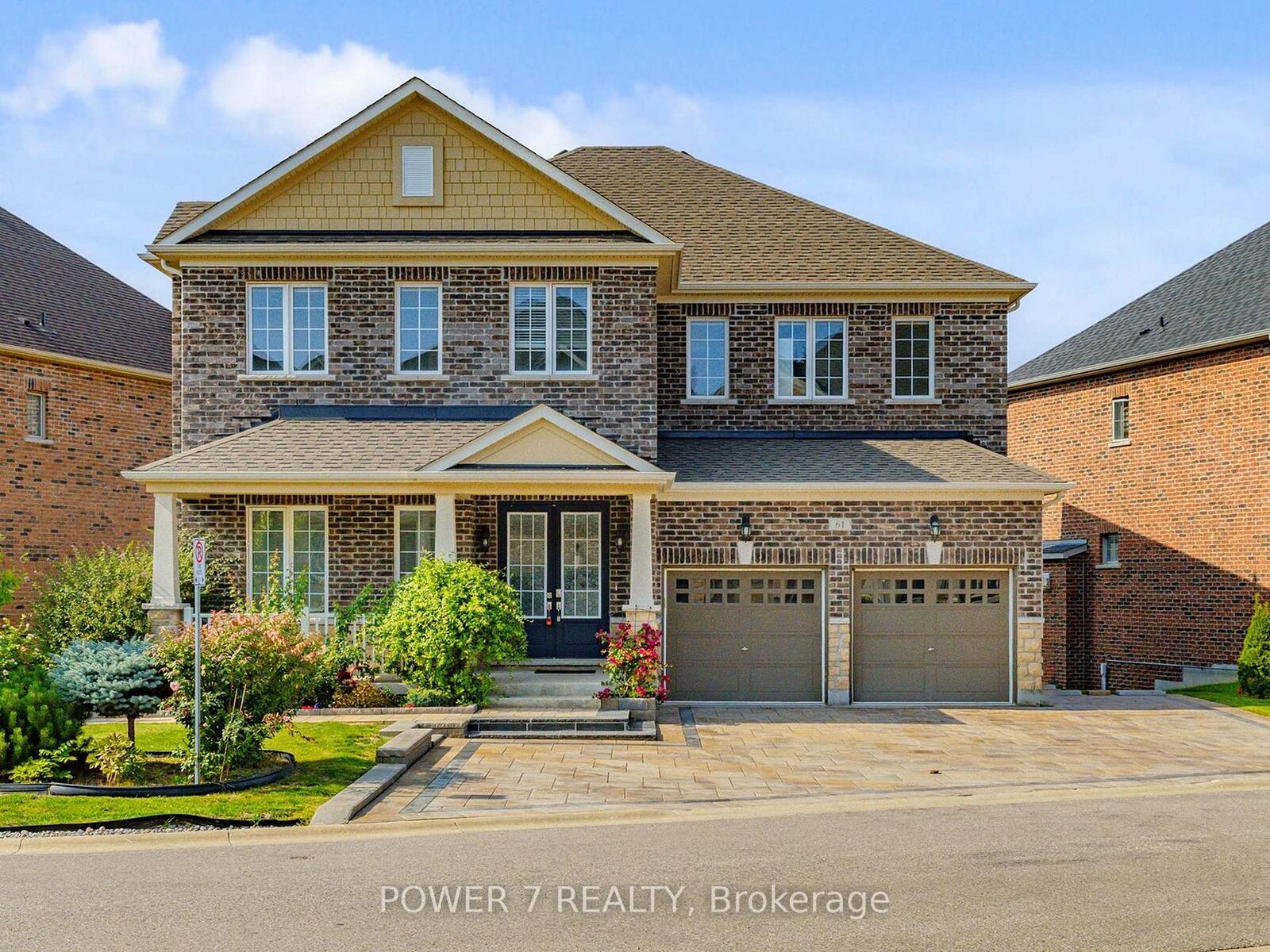 Property Photo:  61 Match Point Court  ON L4G 3J1 