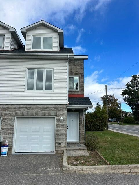 Property Photo:  2594 Laurier Street 1  ON K4K 1A2 