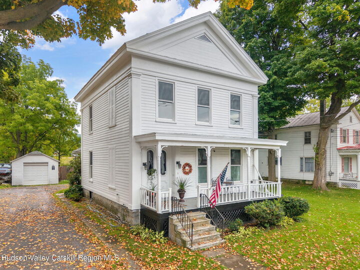 Property Photo: 1558 Clauverwie NY 12122