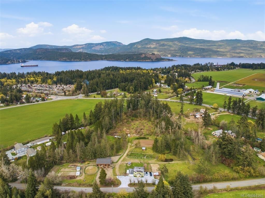 Property Photo:  4425 Telegraph Rd  BC V0R 1N2 