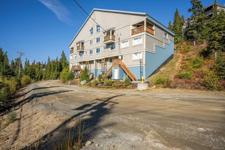 Property Photo:  828 Washington Way #C  BC V9J 1L0 