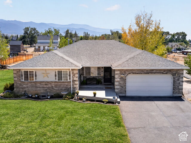 Property Photo: 170 E 400 N UT 84647