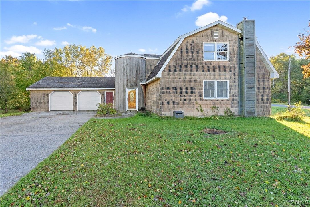 Property Photo:  802 Rowlee Road  NY 13069 
