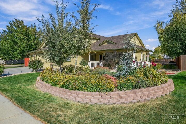 Property Photo:  2078 S Ice Bear Way  ID 83642 