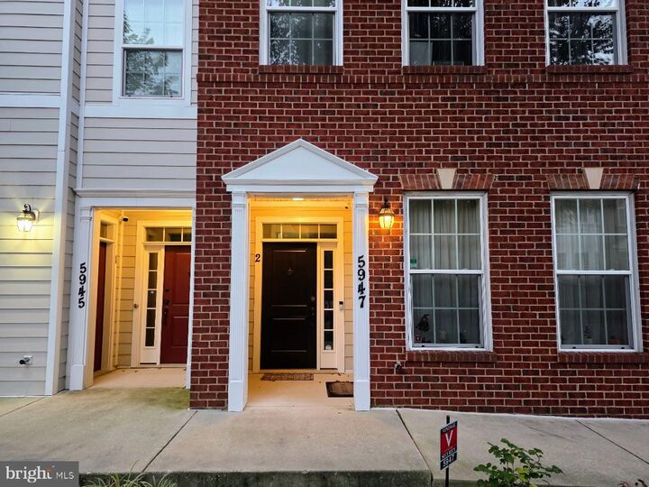 Property Photo:  5947 Logans Way 2 40  MD 21043 