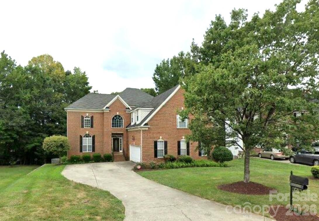 Property Photo: 12414 Tantallon Court NC 28134