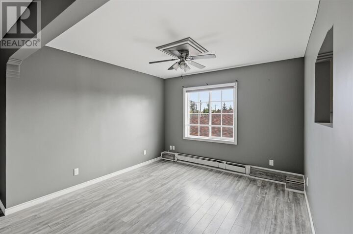 Property Photo:  509 Douglas St  ON P6C 1T3 