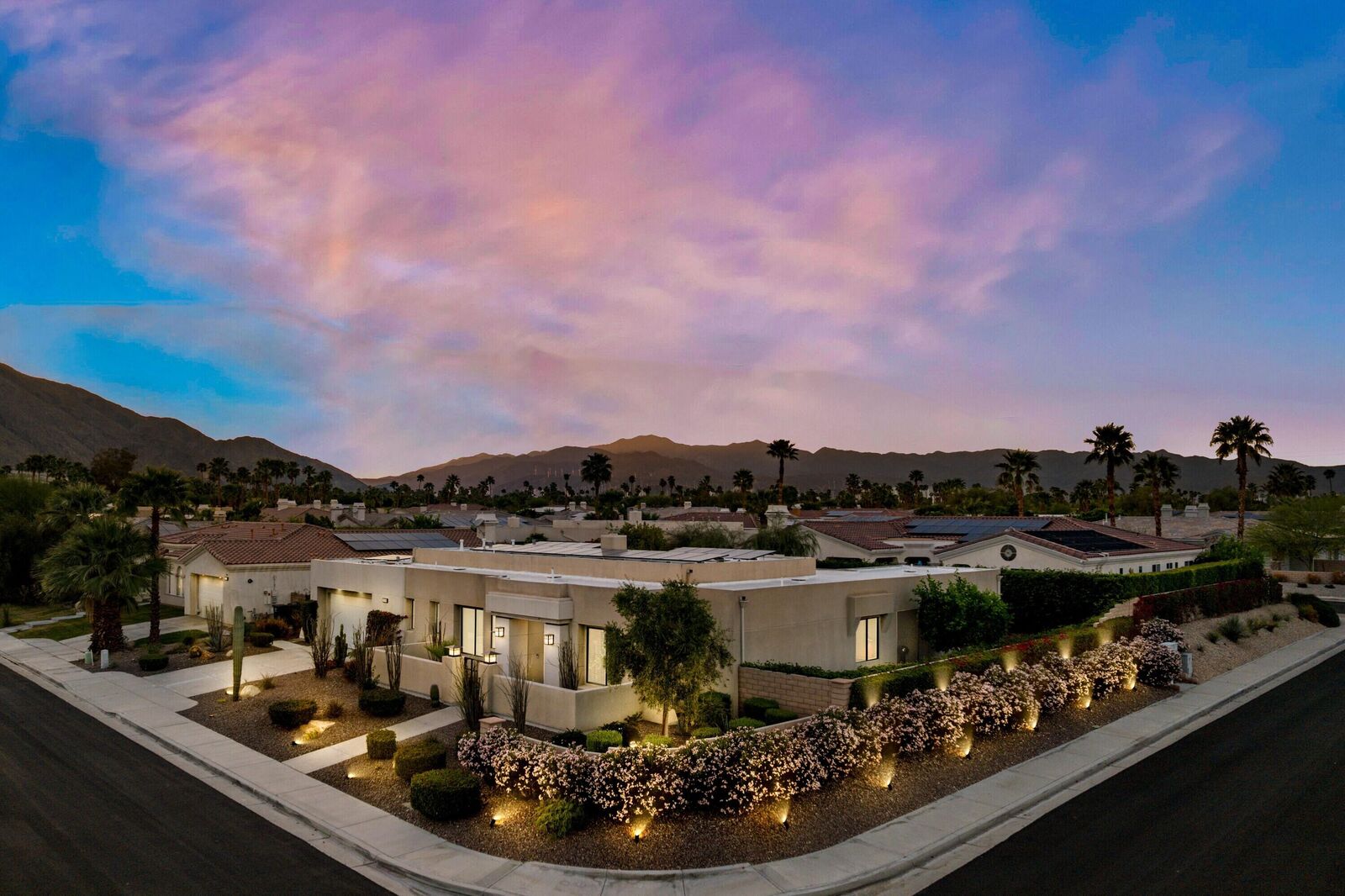 Property Photo: 1450 Lorena Way CA 92262