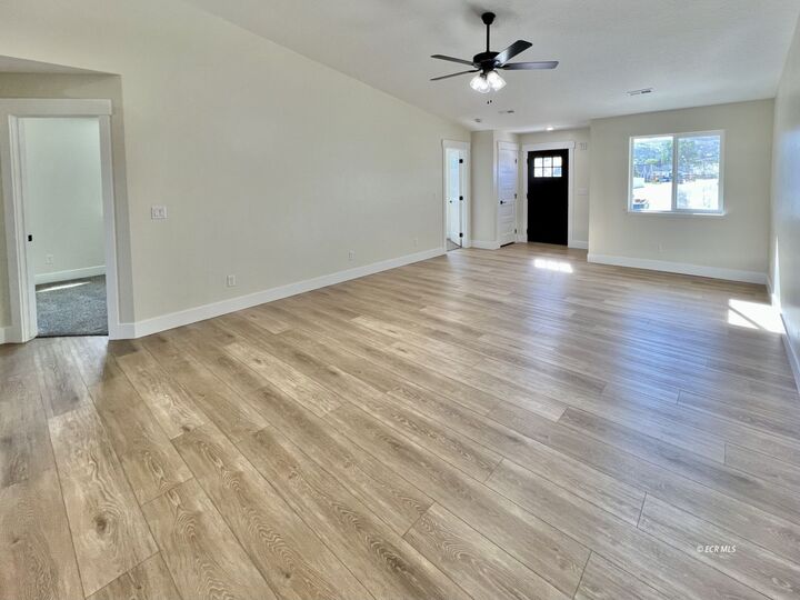 Property Photo:  522 Parkridge Parkway  NV 89815 
