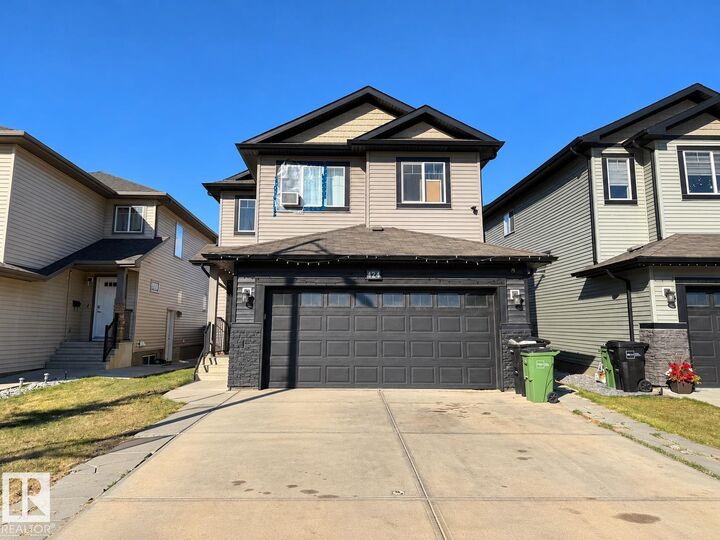 Property Photo: 424 42 Avenue NW AB T6T 2G1