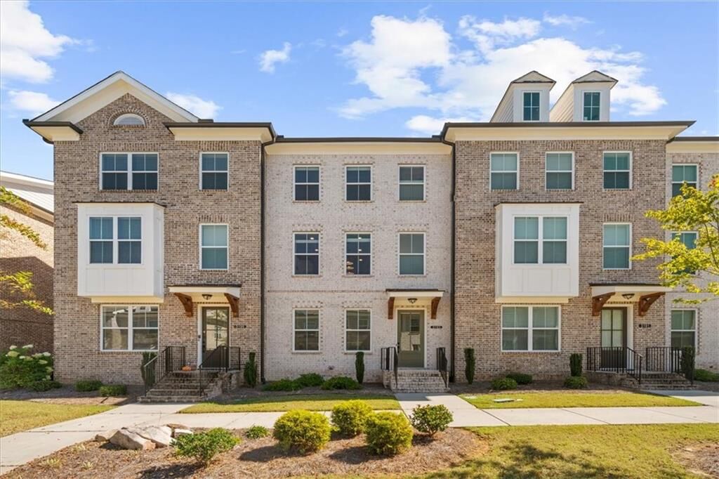 Property Photo: 3193 Bartee Walk GA 30024
