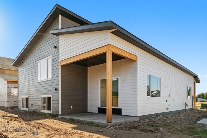 Property Photo:  831 Spaniel Lane  MT 59714 
