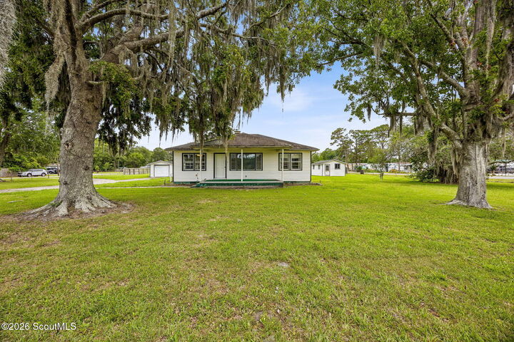 Property Photo:  879 Charlie Smith SR Highway  GA 31558 