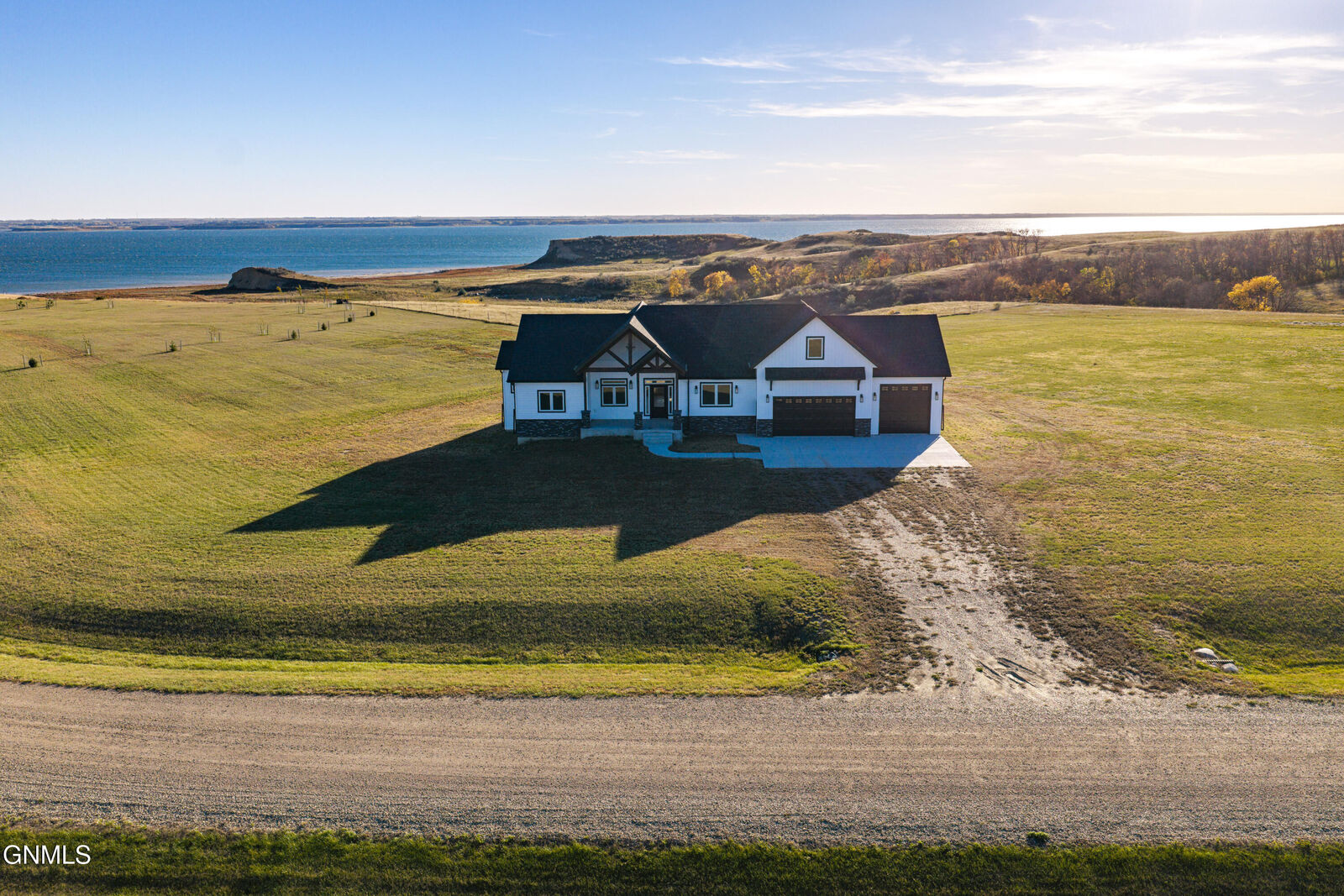 Property Photo:  1265 42L Avenue NW  ND 58540 