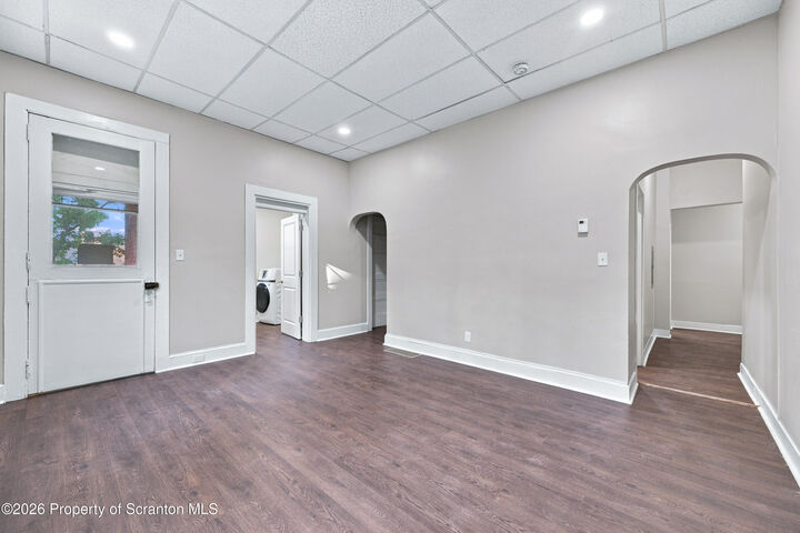 Property Photo:  1140 Olive Street Apt 3  PA 18510 