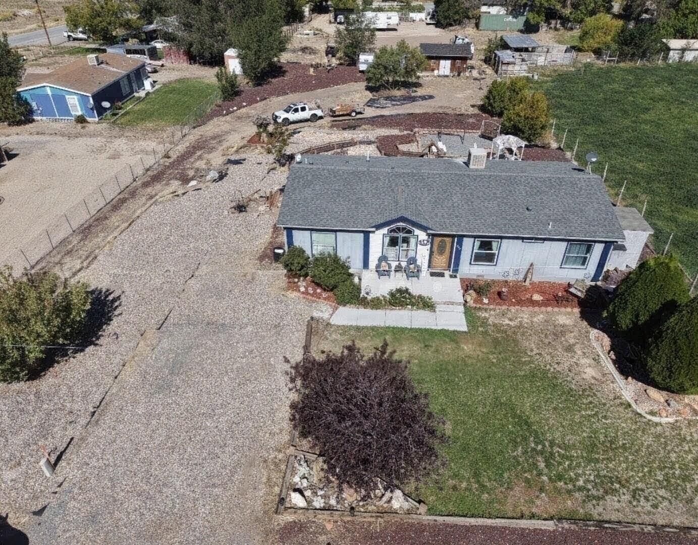 Property Photo: 247 E 300 South St UT 84752