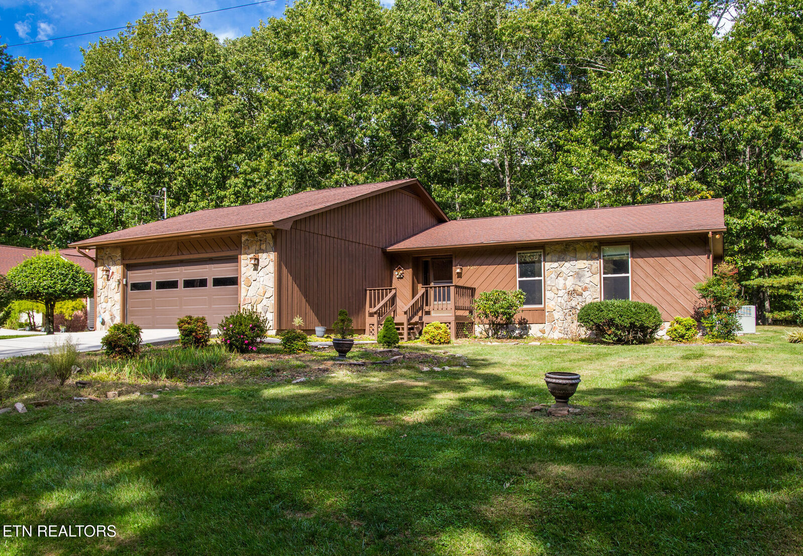 Property Photo:  120 Lakeside Drive  TN 38558 