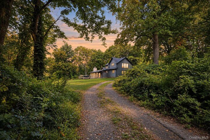 Property Photo:  20 Ivy Rock Lane  NY 12553 