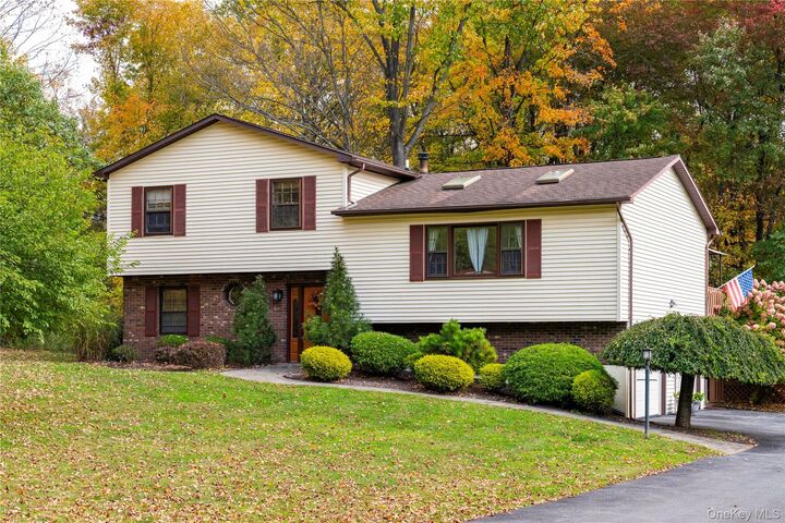 Property Photo:  2 Presidential Way  NY 12533 