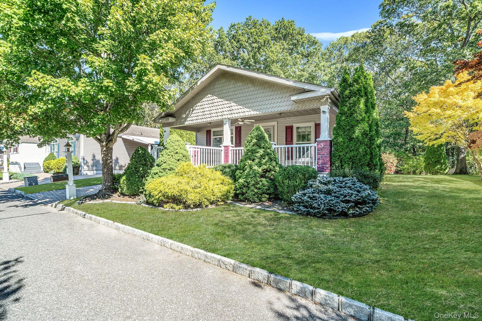 Property Photo:  1661 Old Country Road 516  NY 11901 