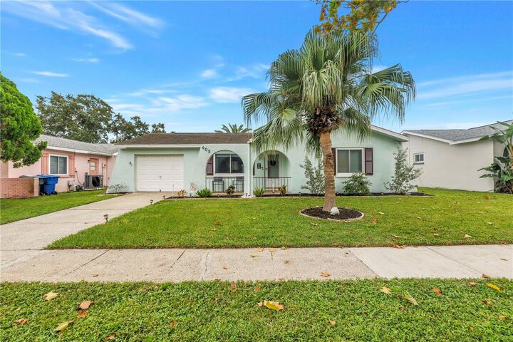 Property Photo:  605 5th Avenue SE  FL 33771 