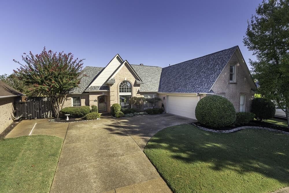 Property Photo: 141 McCall Cv N TN 38017