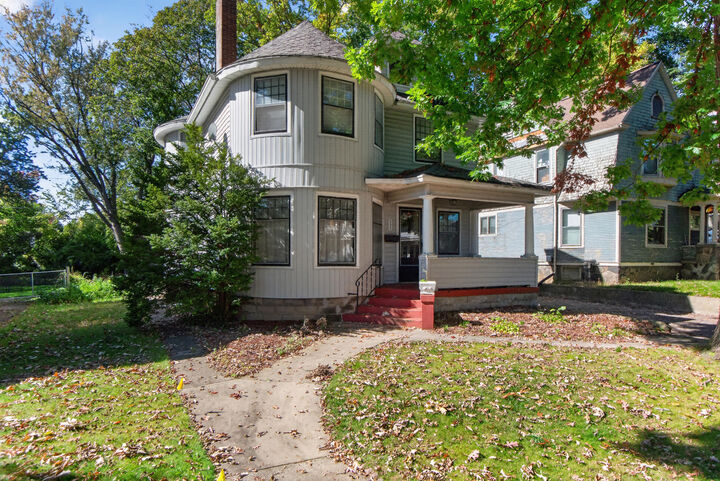 Property Photo:  332 Edward Street  MI 49201 