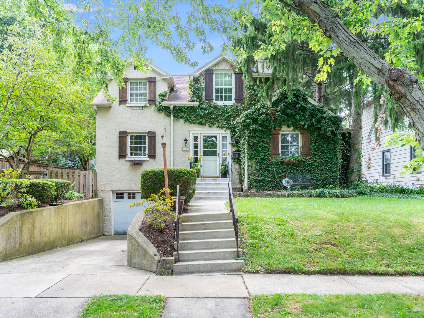 Property Photo: 45 S Julian Street IL 60540