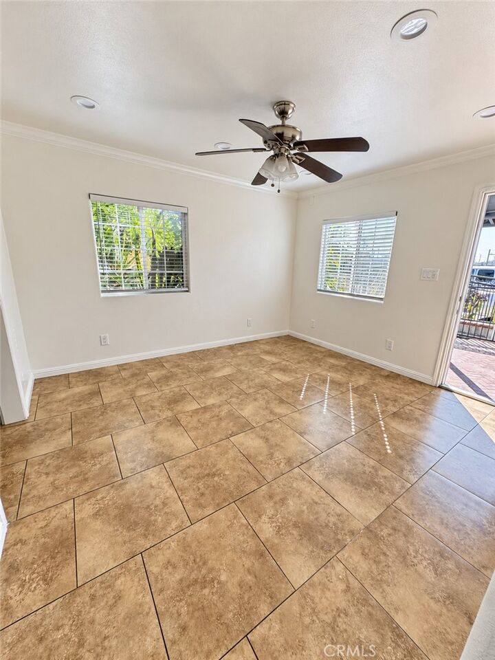 Property Photo:  2119 W Coloumbia Street  CA 90810 