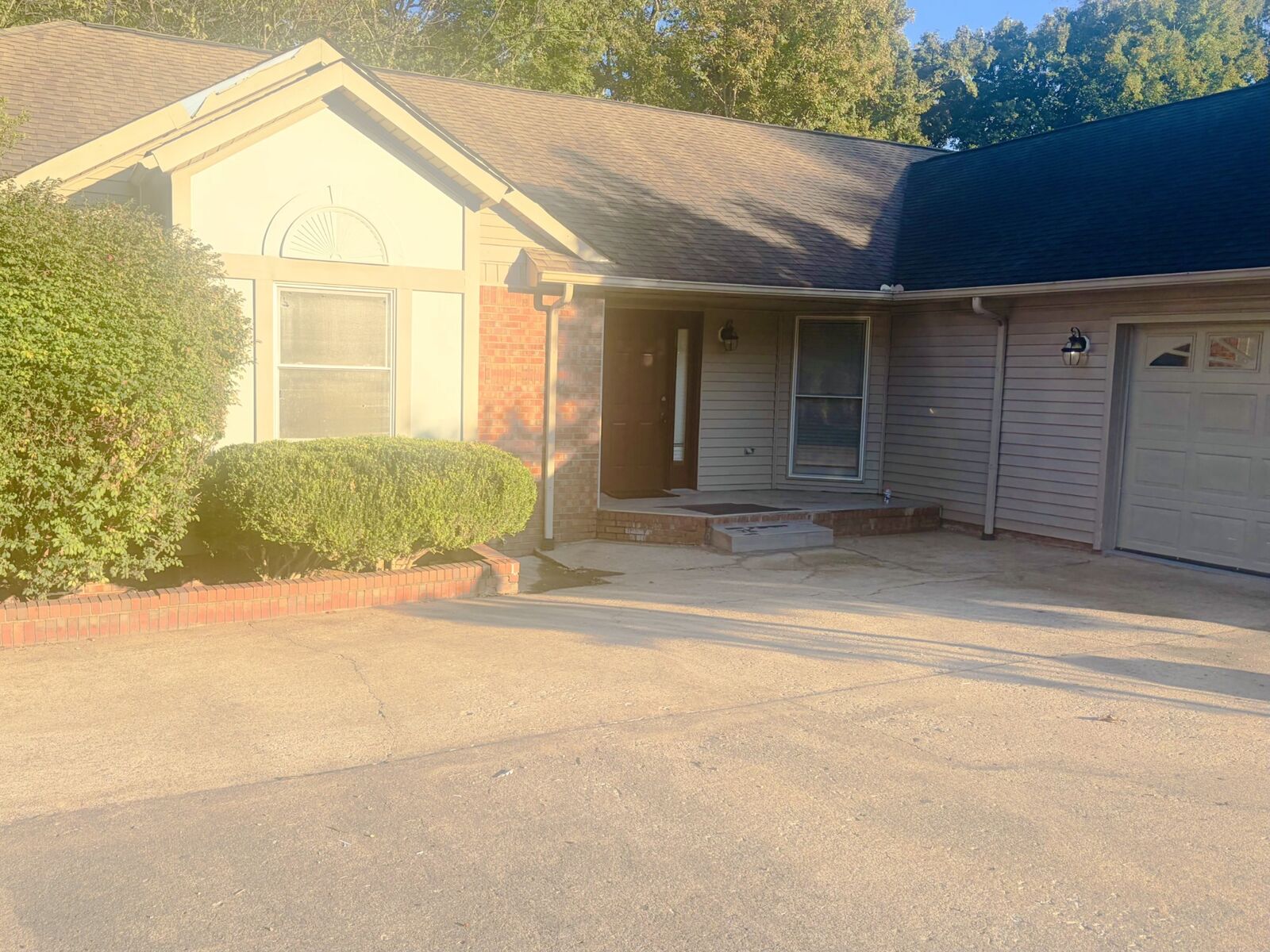 Property Photo:  131 Vannoak Dr  TN 37043 