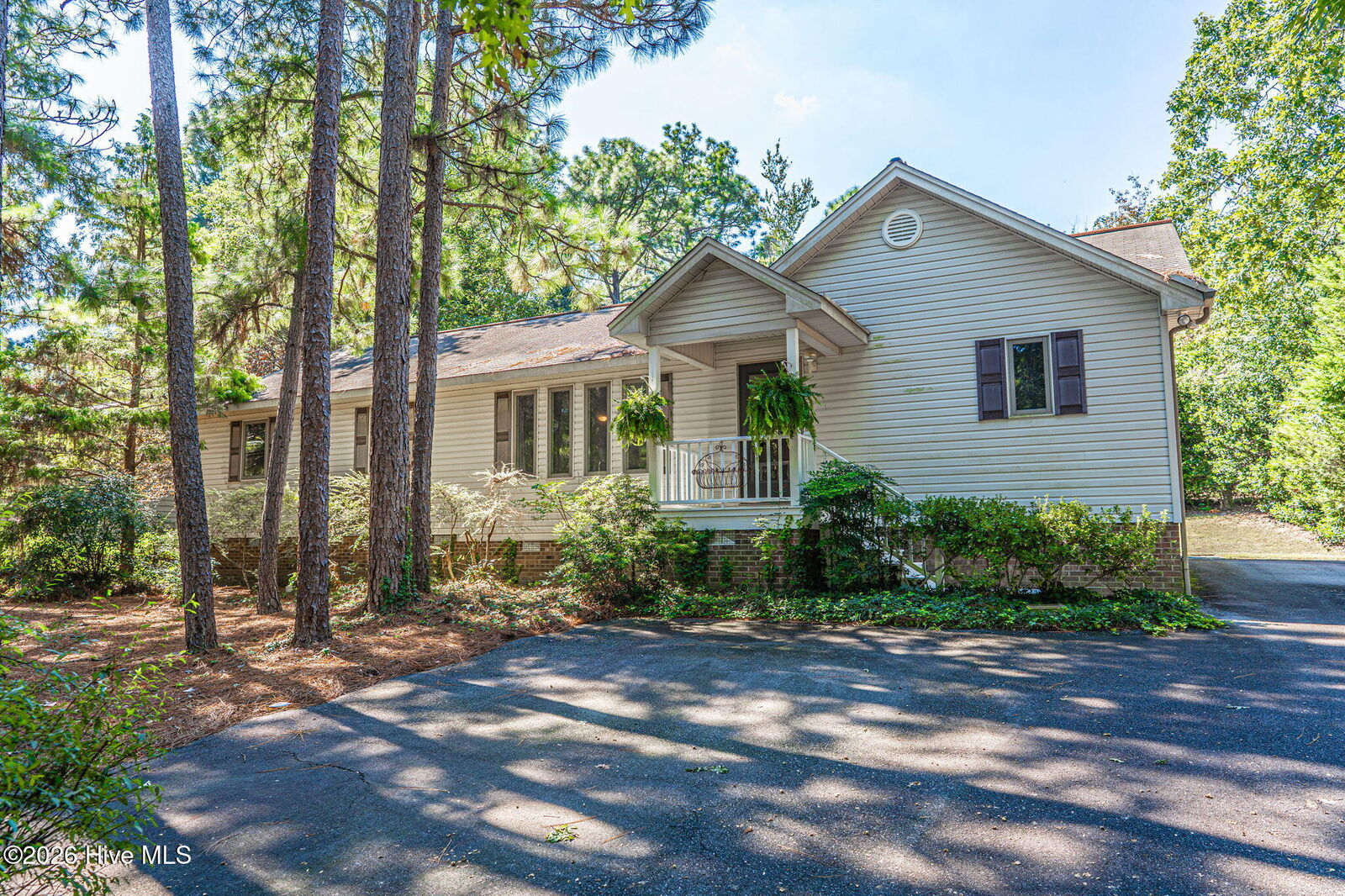 Property Photo:  104 Cottage Grove Lane  NC 27376 
